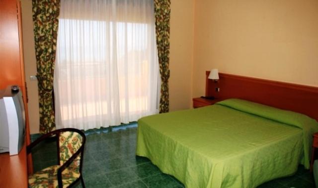 Conte Di Cabrera Hotel Club Pozzallo Bagian luar foto